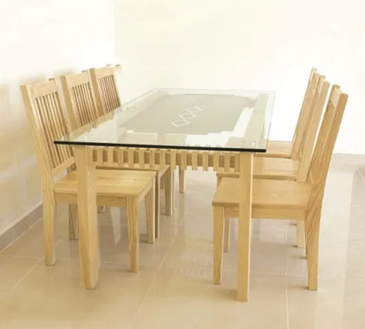 Kính Mặt Bàn Ăn Cường Lực
