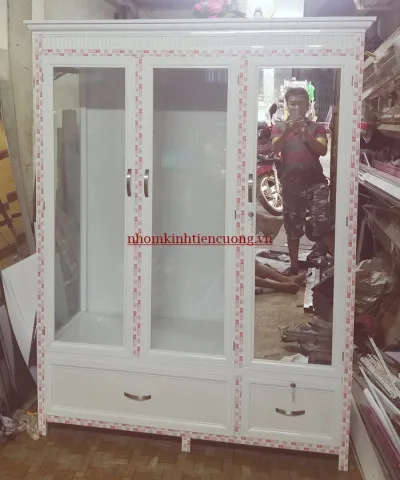 Tủ quần áo bằng nhôm
