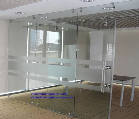 Cửa kính cường lực lùa