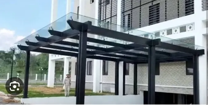 Mái che giếng trời bằng kính cường lực 3