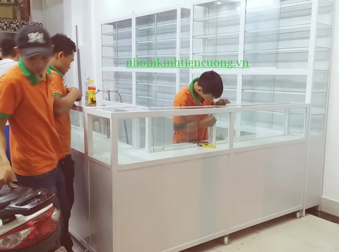 Tủ Thuốc Tây Nhôm Kính TPHCM | Đẹp – Bền – Giá Xưởng hiện nay - hình ảnh thực tế tu-thuoc-tay-nhom-kinh-gia-re-tphcm