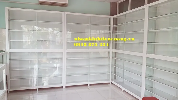 Tủ nhôm kính 10
