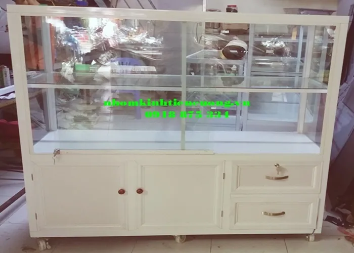 Tủ mỹ phẩm 28
