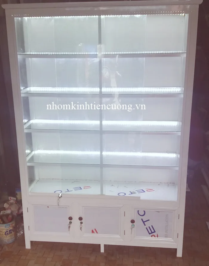 Tủ mỹ phẩm 9