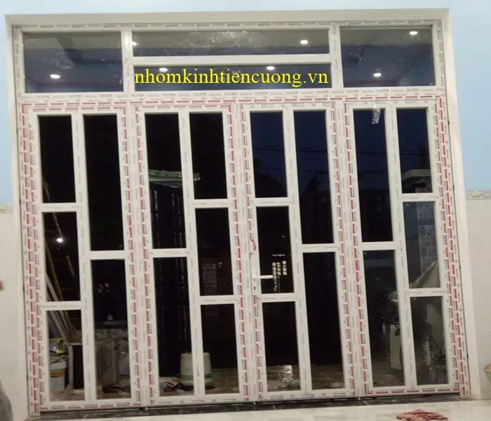 Cửa nhôm kính 14