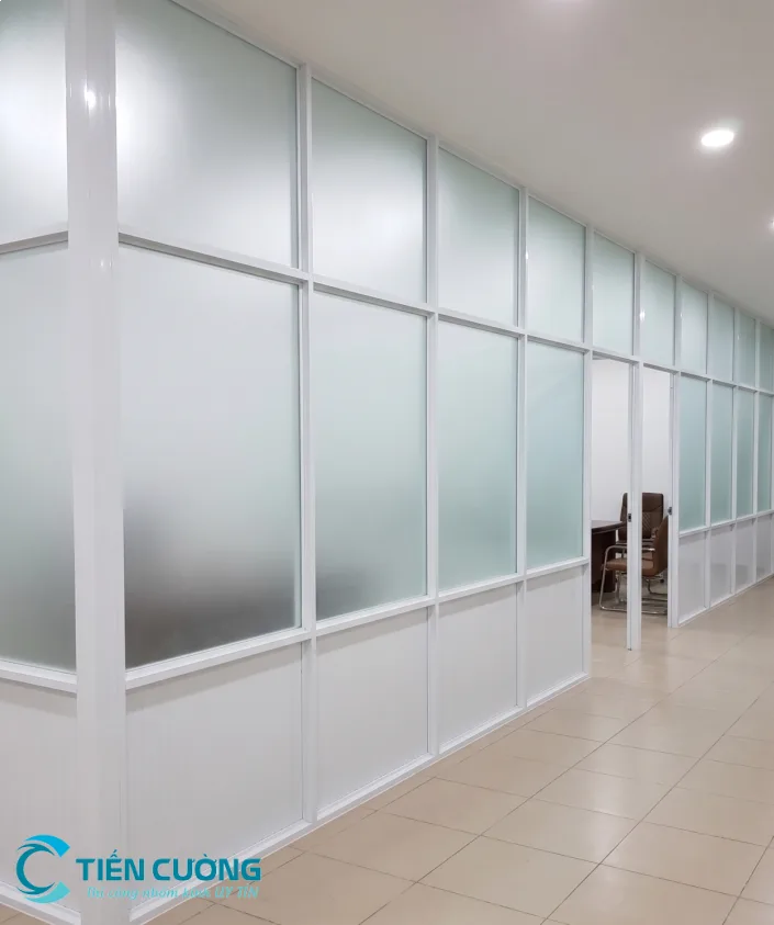 Cửa nhôm kính văn phòng