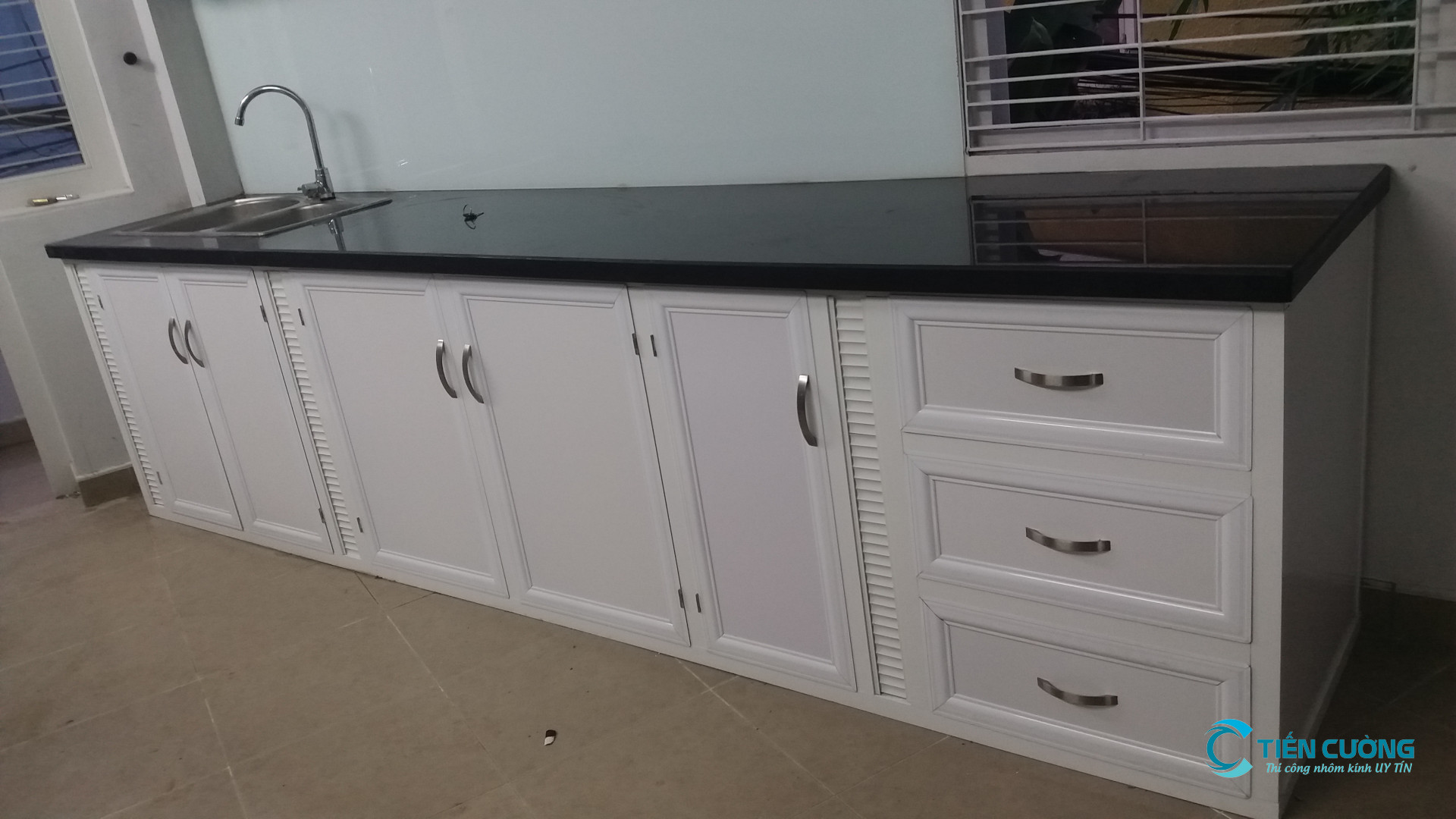 Thi công tủ bếp nhôm Alu đẹp giá rẻ tại TP.HCM