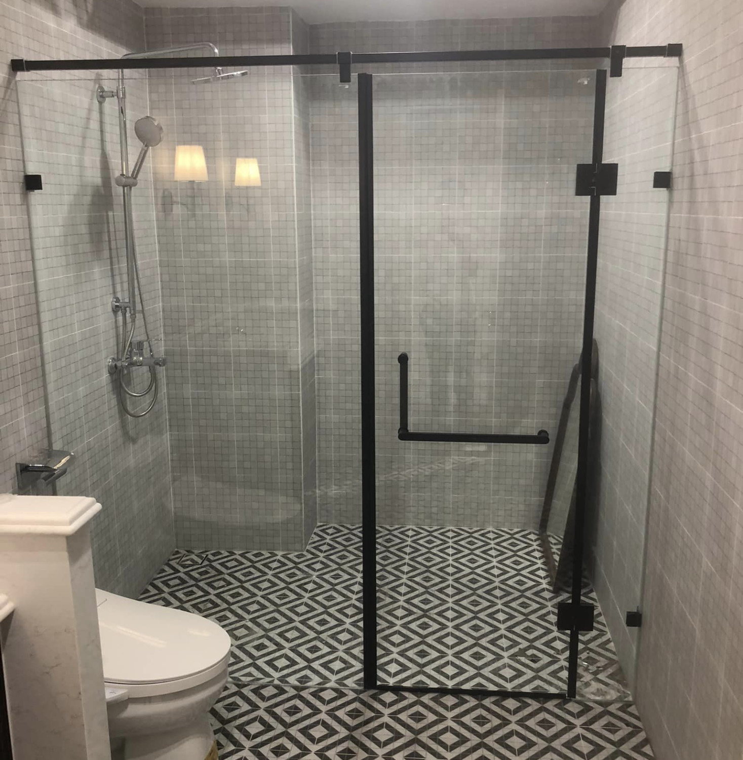 Phòng tắm kính 3