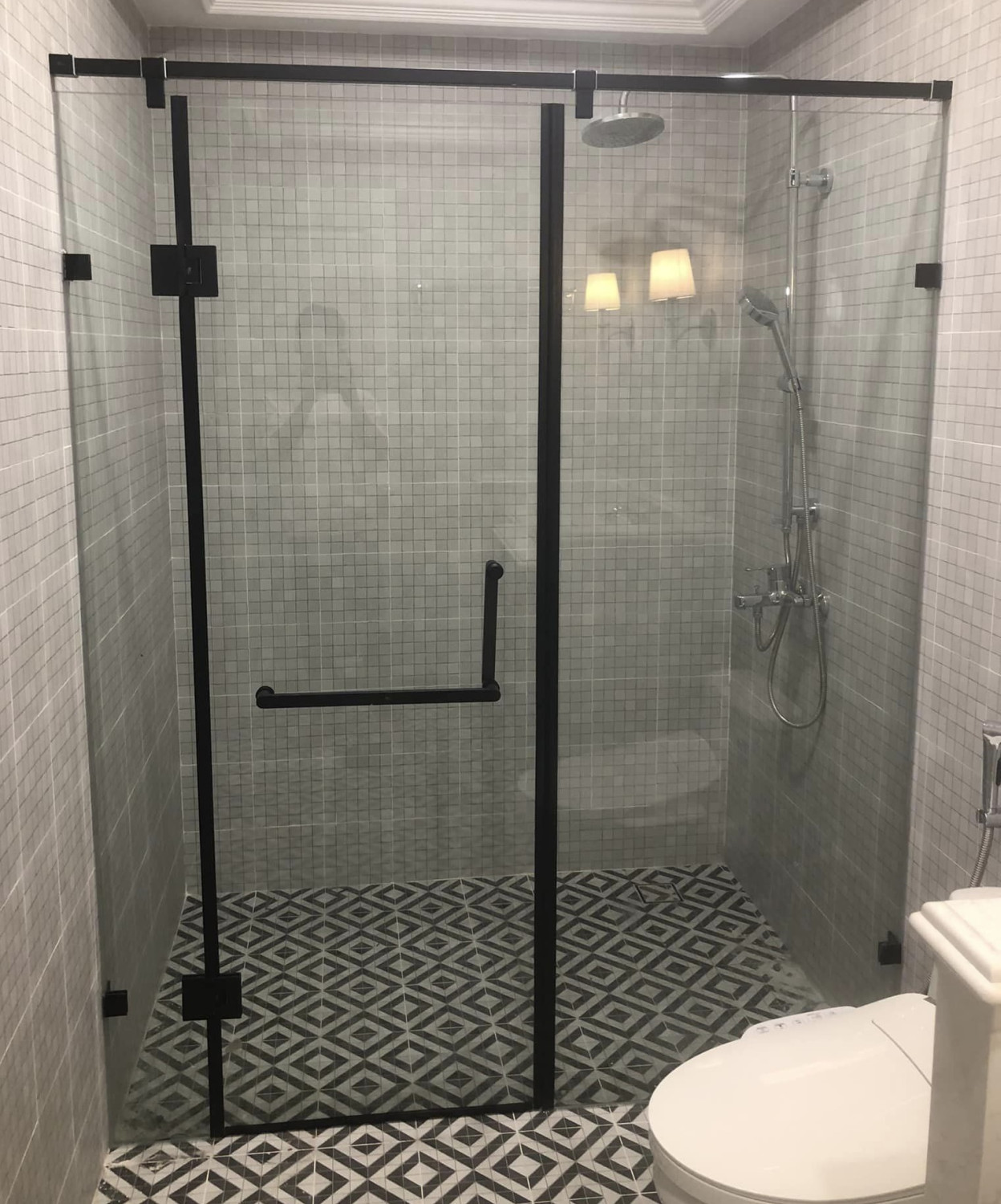 Phòng tắm kính 7