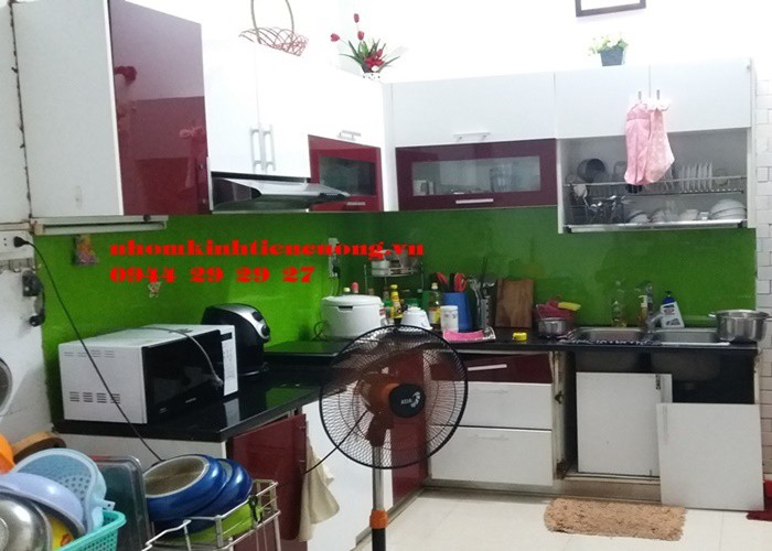 tu bep nhom kinh Nhom kinh Tien Cuong 498