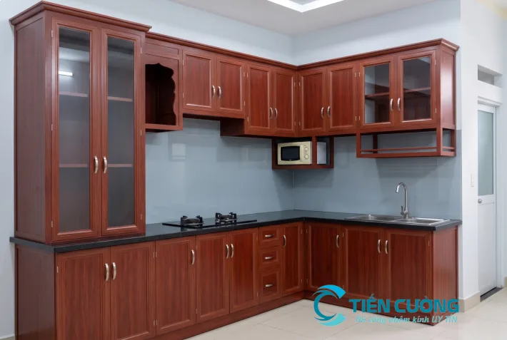 Tủ bếp nhôm Alu: Báo giá & 20+ mẫu đẹp tại TP.HCM - hình ảnh thực tế Những mẫu tủ bếp nhôm thường đẹp