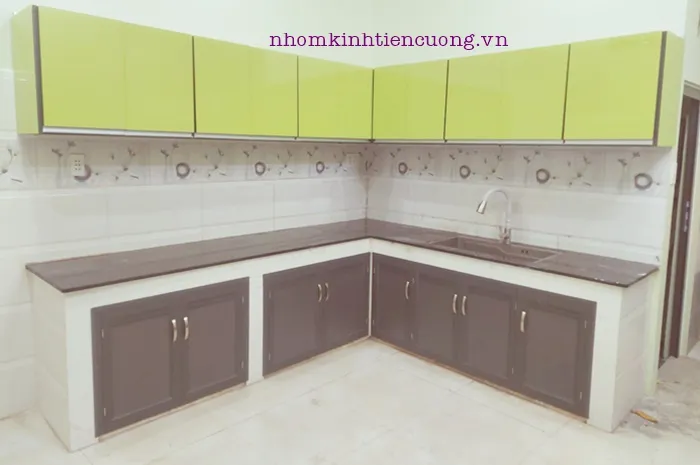 Tủ Bếp Nhôm Treo Tường - Biến Căn bếp Nhà Bạn Gọn Gàng Hơn - hình ảnh thực tế mau-tu-bep-nhom-treo-tuong-dep-hiện nay