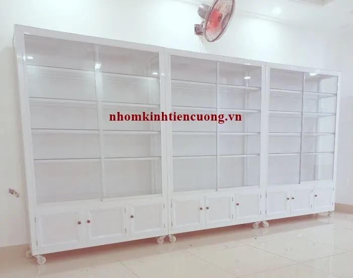Tủ mỹ phẩm 1