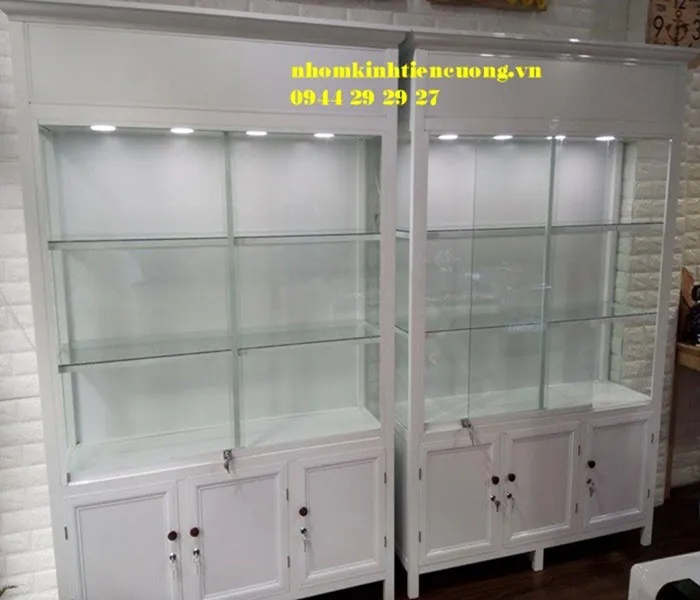 Tủ kính trưng bày