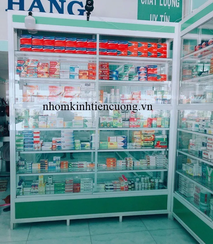 Tủ Kính Bán Hàng - Báo Giá Tủ Nhôm Kính Bán Hàng Ăn Loại Nhỏ Đẹp - hình ảnh thực tế Tủ kính bán hàng 6