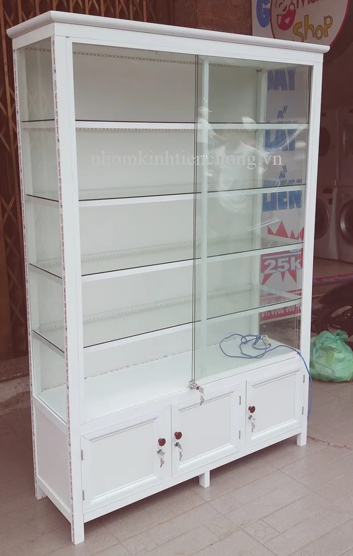 Tủ mỹ phẩm 23