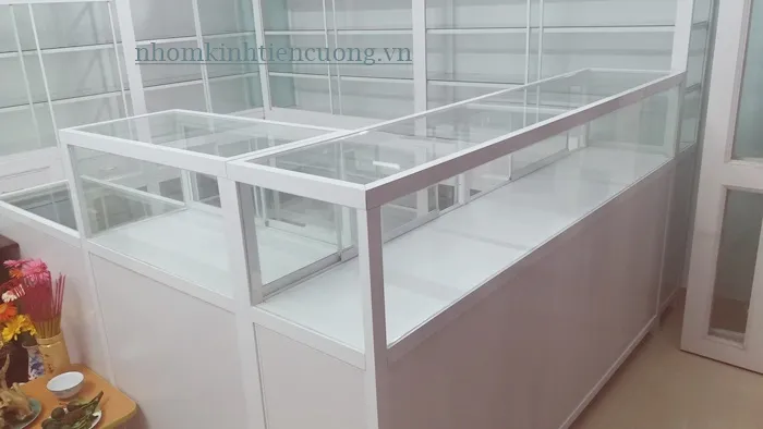 Tủ thuốc nhôm 2