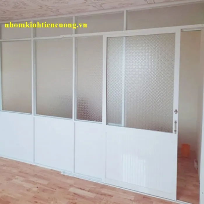 Vách ngăn nhôm kính phòng ngủ