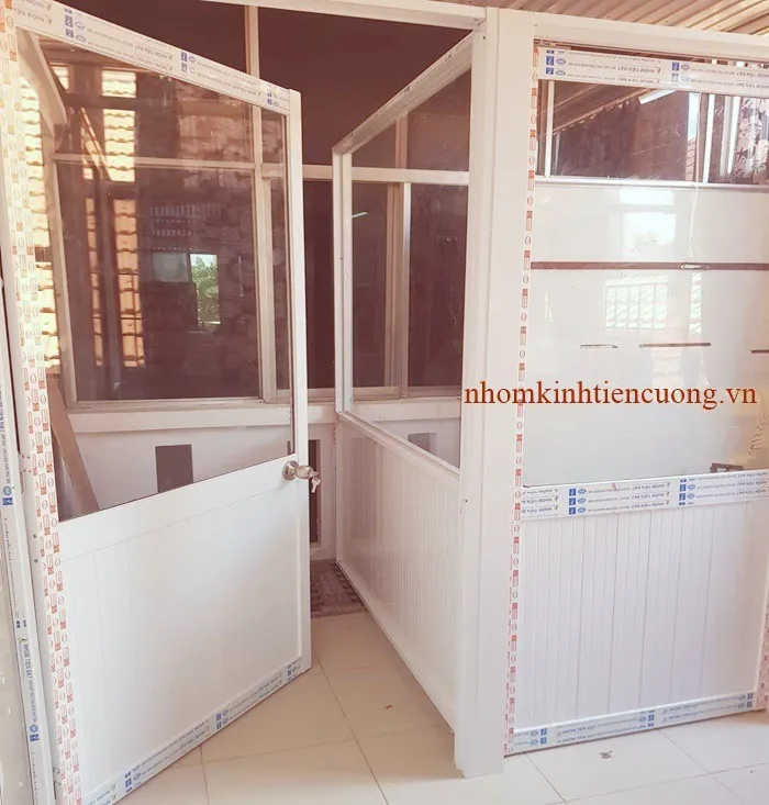 Báo Giá Vách Ngăn Nhôm Kính Mới 2026 Cho Phòng Ngủ - Phòng Khách - hình ảnh thực tế Vách ngăn nhôm kính 11