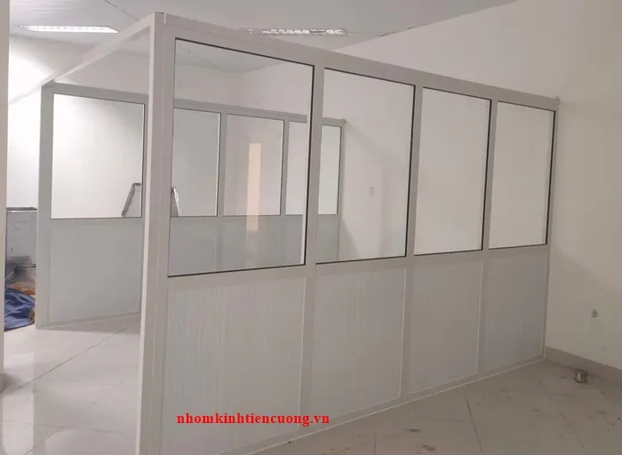 Vách nhôm ngăn phòng 6
