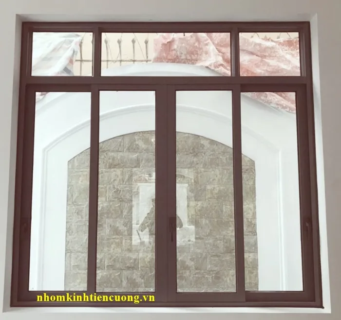 Cửa Kính Cường Lực Khung Nhôm TP.HCM – Bền, Kín, Giá Tốt hiện nay - hình ảnh thực tế lắp đặt cửa kính khung nhôm nhà ở sài gòn kín gió