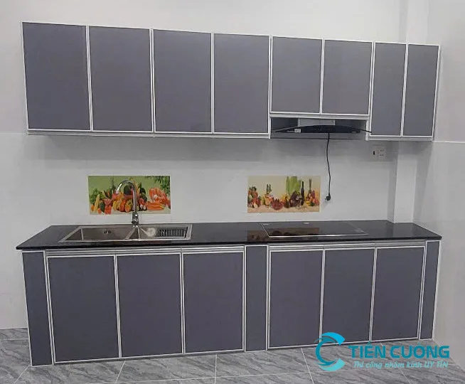 Tủ chén nhôm kính treo tường hiện đại