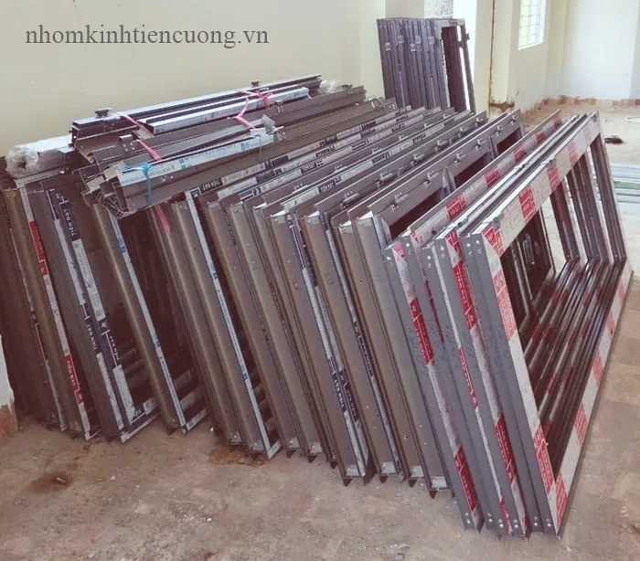 Đơn vị thi công cửa nhôm 4 cánh uy tín TP.HCM