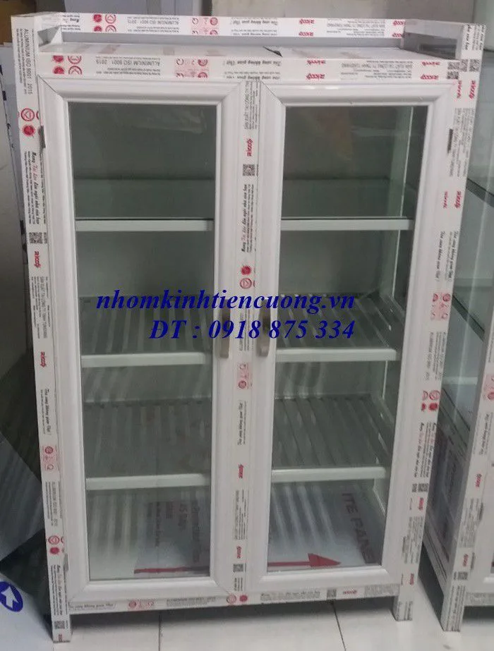 Tủ Chén Bát Nhôm Kính - Bền Sạch Cho Mọi Gian Bếp Tại Tphcm - hình ảnh thực tế Tủ chén bát kính cường lực sang trọng cho nhà bếp