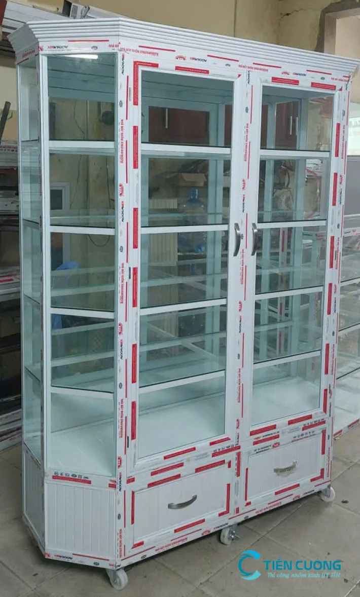 Tủ Chén Bát Nhôm Kính - Bền Sạch Cho Mọi Gian Bếp Tại Tphcm - hình ảnh thực tế Tủ chén bát nhôm kính màu trắng hiện đại