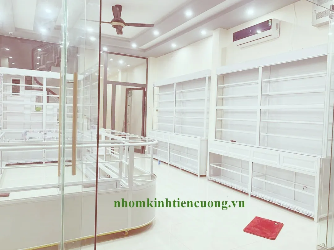 Đơn vị thi công tủ quầy thuốc uy tín TP.HCM