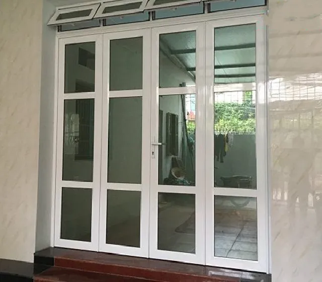Cửa kính cường lực khung nhôm slim phong cách tối giản