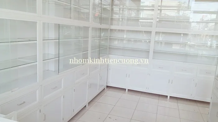 Mẫu tủ thuốc tây đẹp 1