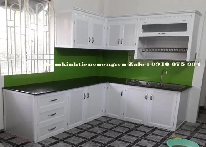 Phối màu tủ bếp nhôm kính hợp mệnh gia chủ