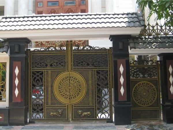 Cửa sắt nhà phố thiết kế hiện đại