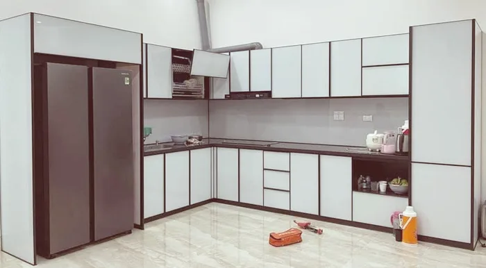 Mẫu tủ bếp nhôm kính đẹp hiện đại