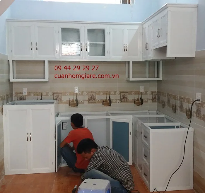 Sửa chữa và cải tạo tủ bếp nhôm kính