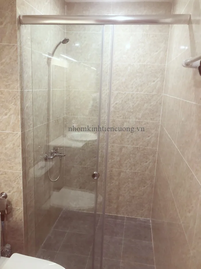 Phòng Tắm Kính Có An Toàn Không? Cách Sử Dụng Bền Đẹp Lâu Dài - hình ảnh thực tế Cách sử dụng phòng tắm kính đúng cách