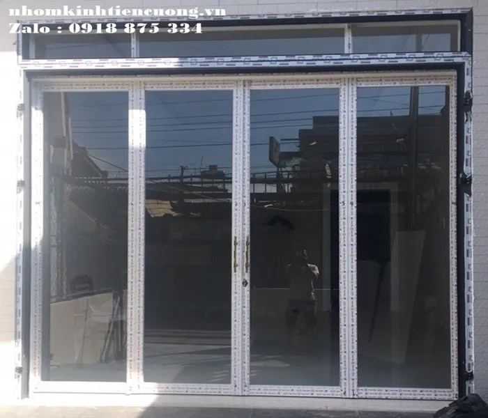 Mẫu cửa nhôm kính đẹp và hiện đại