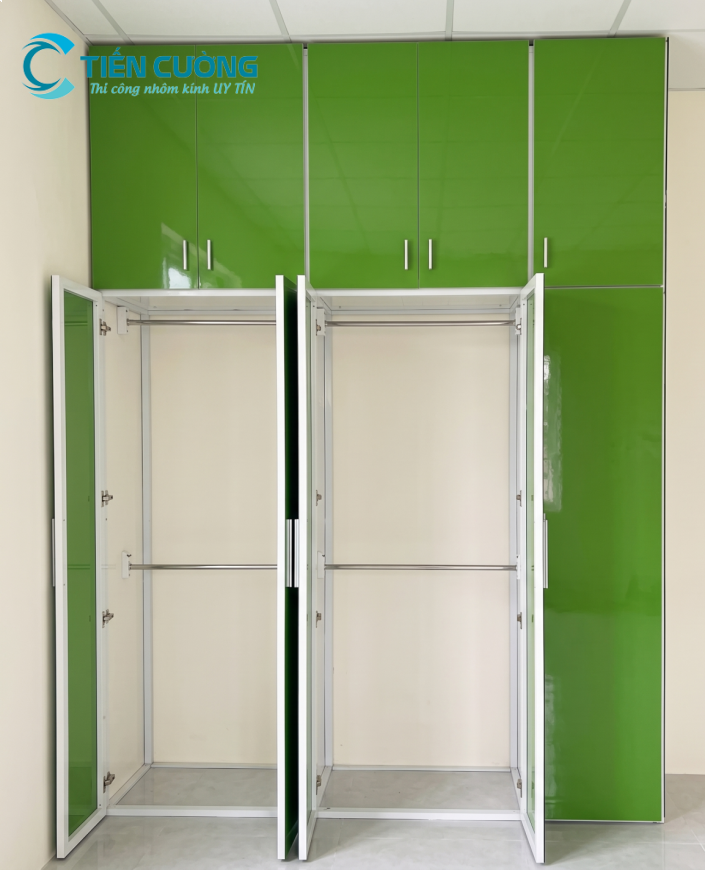 Thi công lắp đặt tủ quần áo nhôm kính tại TP.HCM