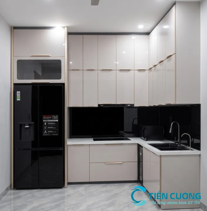 Tủ bếp nhôm kính chống nước cho khu vực bếp