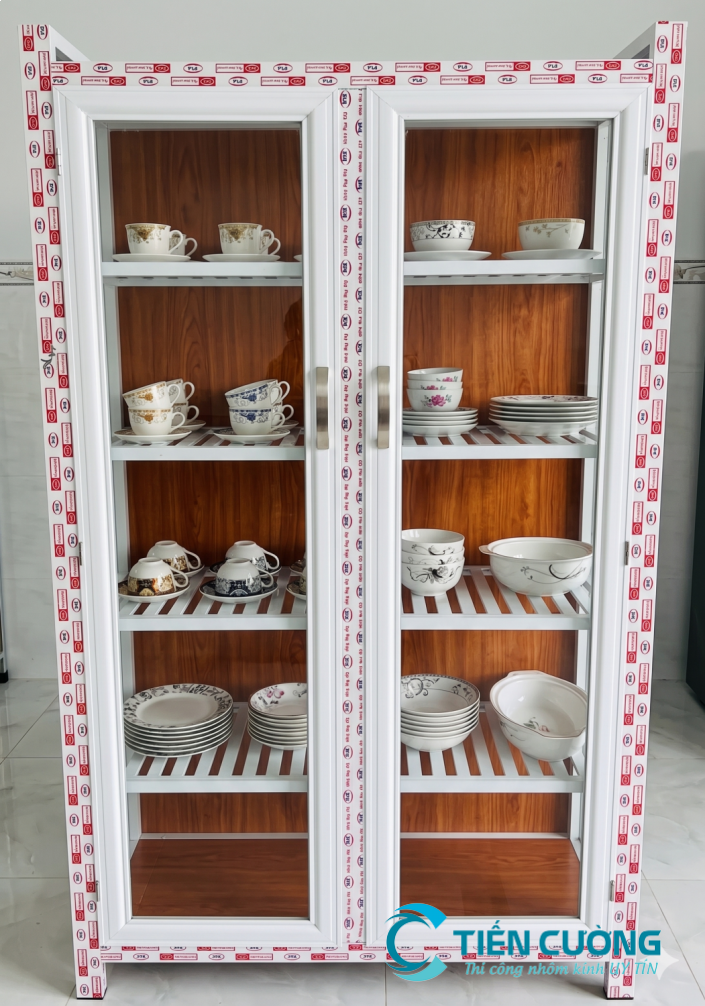 Tủ chén nhôm kính chống ẩm cho căn bếp Việt