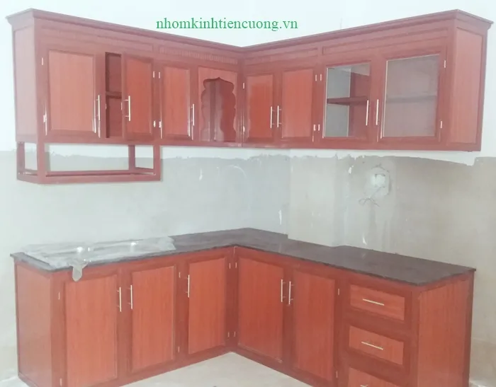 Tủ bếp nhôm kính chữ I cho nhà nhỏ hiện đại