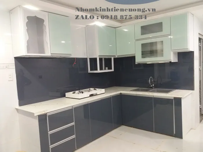 Mẫu Tủ Bếp Nhôm Kính Đẹp Tại Quận 10