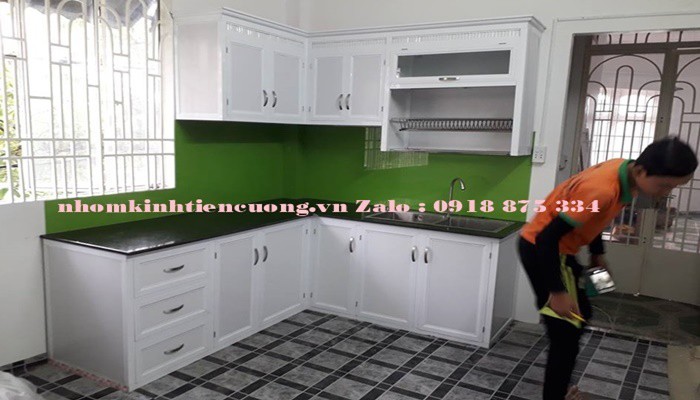 Xưởng Sản Xuất Tủ Bếp Nhôm Kính TP.HCM