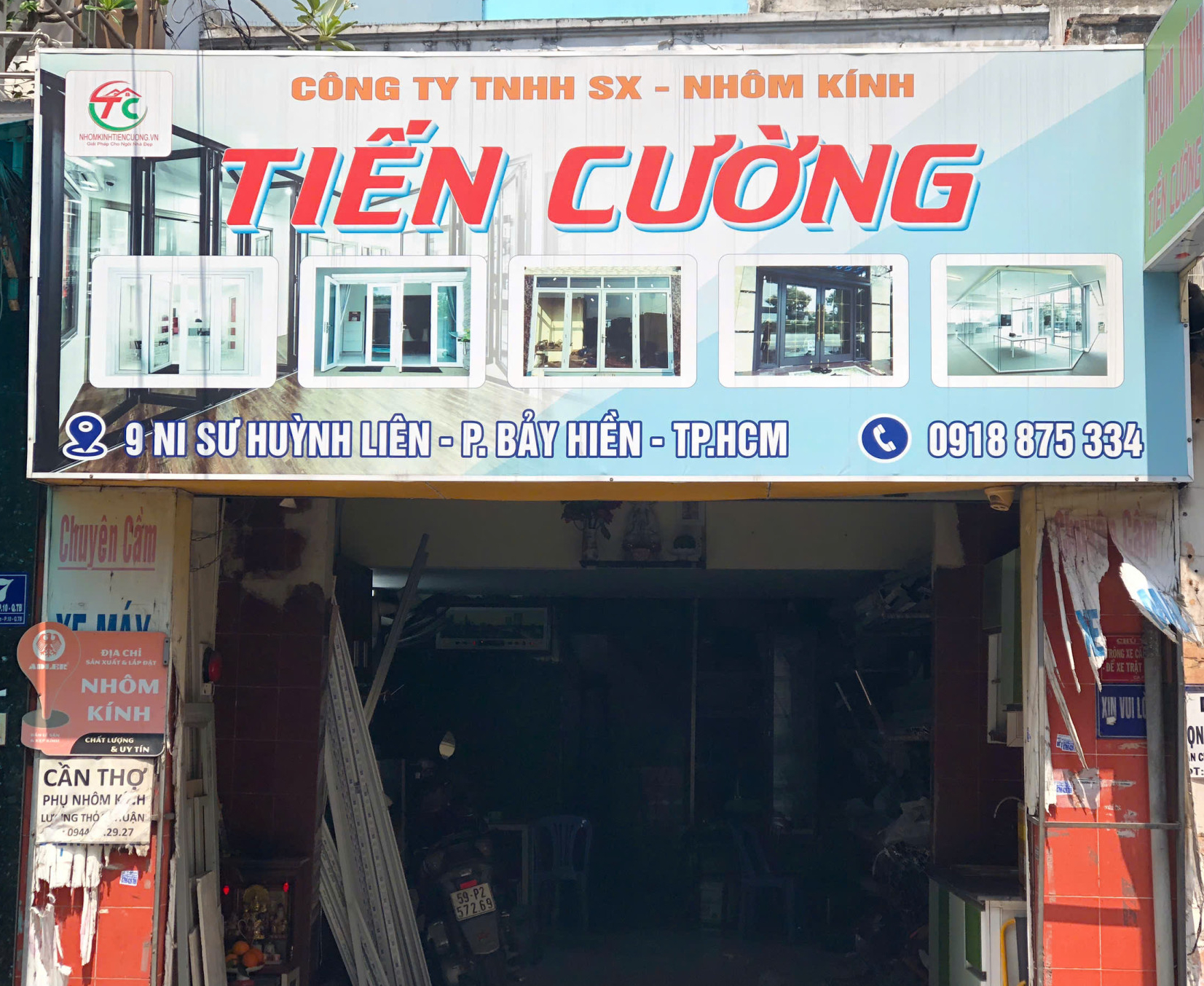 cửa hàng nhôm kính Tân Bình